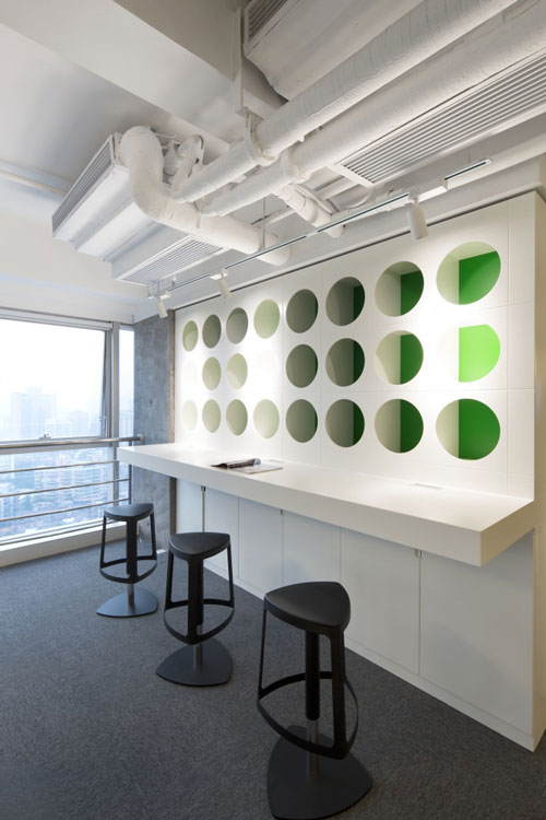 杭州服飾有限公司運(yùn)營中心陽臺區(qū)域設(shè)計(jì)