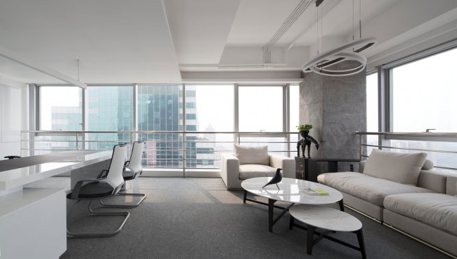 杭州服飾有限公司運(yùn)營中心董事長辦公室沙發(fā)區(qū)域設(shè)計(jì)