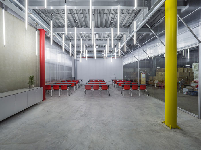 廠房辦公室員工休息區裝修設計效果圖