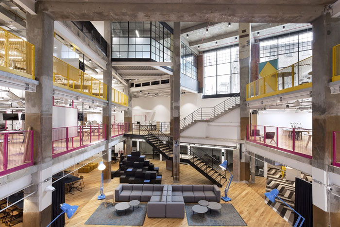 數碼公司總部辦公室開放空間裝修設計效果圖