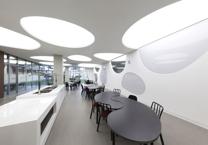 食品工廠辦公室休息區裝修設計效果圖