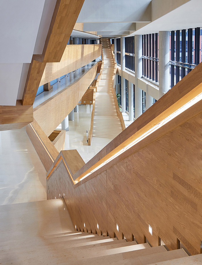 研發中心辦公樓樓梯裝修設計效果圖