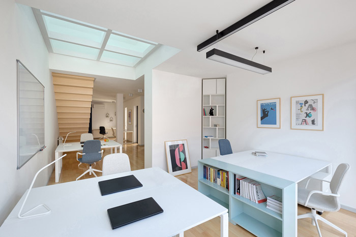 雙層工作室辦公區(qū)裝修設計效果圖