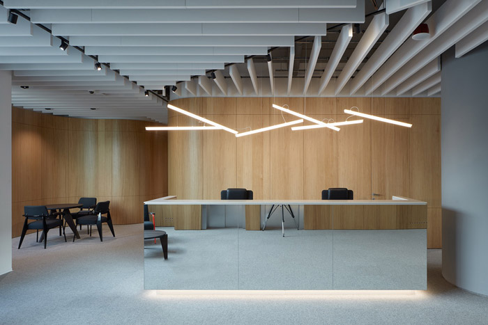 房地產(chǎn)公司前臺(tái)裝修設(shè)計(jì)效果圖